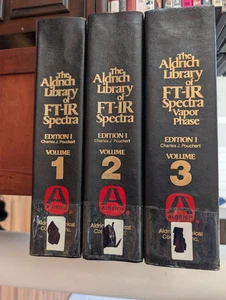 The Aldrich Library of FT-IR Spectra Charles J. Poucher 3 Volume Set 1985 - Bild 1 von 11