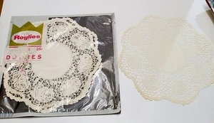 Vintage Paper Dollie’s 6 Count 9-10” Lace Floral Design - Picture 1 of 2