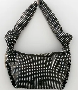 Neu mit Etikett J. CREW NIETEN DOPPELKNOTEN SCHWARZ & SILBER TASCHE - Bild 1 von 11