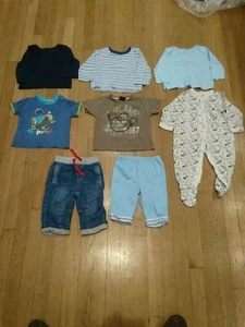 Baby Jungen Jeans Oberteile gemischtes Paket 6-9 Monate (B56) - Bild 1 von 6