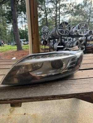 Faro Audi Q7 2013 4L0941003AL Foto 1 de 4