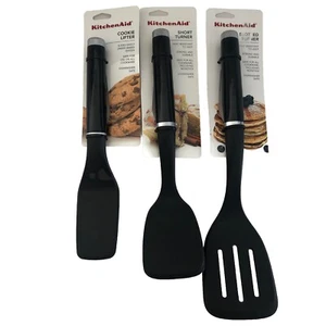 Nuevo KitchenAid Juego de 3 Brownie Levantador de Galletas Lilfter Ranurado Giratorio Corto Negro - Imagen 1 de 2