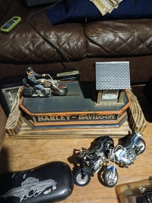 Banco mecánico de hierro fundido Franklin Mint Harley Davidson.    s2 Foto 1 de 4