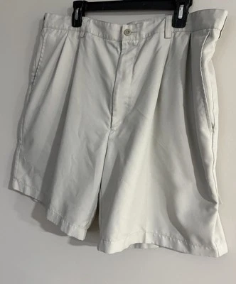 "Pantalones cortos para hombre Perry Ellis America plisados delanteros talla 40 caqui beige 20 1/2"" de largo" Foto 1 de 4