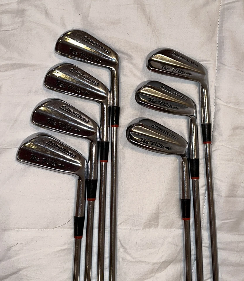 Spalding Tee-Flite RH Vintage Blade Iron Set 3-9i Regular Flex Steel Shafts Used - Image 1 of 4