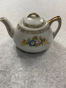 Tetera de cerámica vintage pintada a mano flores adorno dorado hecha en Japón - Imagen 1 de 8