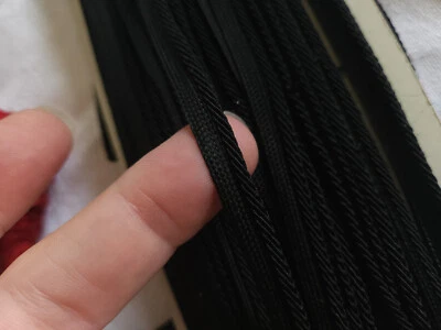 Galon vintage bordure passe poil noir satiné 5 mètres sur 0,7 cm B6 - Photo 1/4