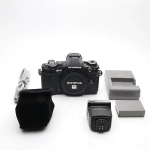 【Exc+5,S/C:3000】OLYMPUS OM-D E-M5 Mark II 16MP schwarz nur Gehäuse aus Japan - Bild 1 von 16