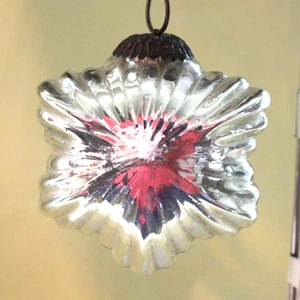 De colección Grande Vidrio Mercurio Vidrio Pesado Copo de Nieve/Estrella Ribbe Bola Adorno - Imagen 1 de 4