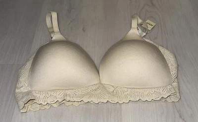 Aerie Sunnie Wireless Bra Lace Ivory Comfort 36D Molded Cups - Image 1 of 4