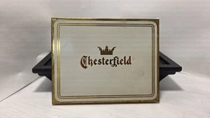 Lata publicitaria vintage de cigarrillos Chesterfield - Imagen 1 de 8