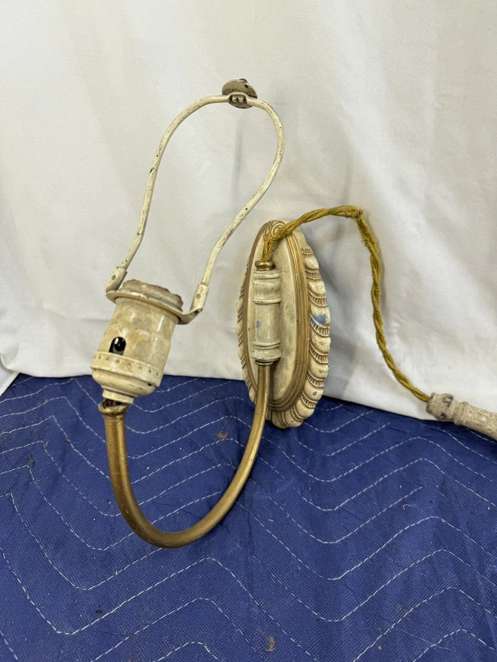 Antique Neoclassical Metal Single Wall Sconce For Repair  - Image 1 of 4