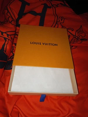 Louis Vuitton Gift Box Size S/M 19 X 19 X 3 Cm Draw String To Open New