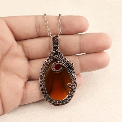 铜线包裹红色玉髓手工设计师宝石吊坠项链 — 第 1/4 张图片