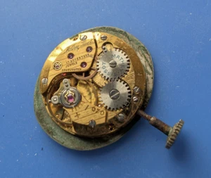 VINTAGE LADIES MATHEY TISSOT CAL 201 WRISTWATCH MOVEMENT RUNNING - Picture 1 of 2