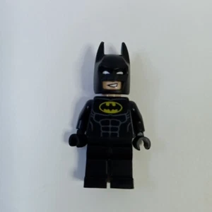 EUC LEGO "The Lego Movie" Batman Minifigure - Picture 1 of 5
