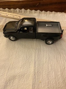 Nero Nuovo Ray Popak Pickup Camion Consegna Diecast 7 1/2" - Foto 1 di 7