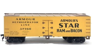 Life-Like ARMOUR REFRIGERATOR LINE 37160 HAM & BACON Yellow Box Car. VINTAGE HO - Picture 1 of 8