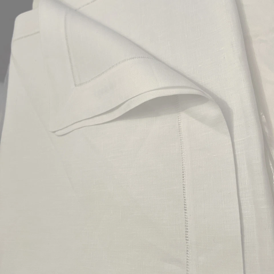 Sferra Classico Table Runner - Image 1 of 4