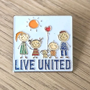 Live United Charity Pinback Revers Hut Jacke Shirt Pin Emaille Metall Herz Sonne - Bild 1 von 4