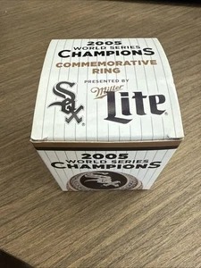 Chicago White Sox 2005 World Series Replica Ring - 2015 SGA NIB - Picture 1 of 2