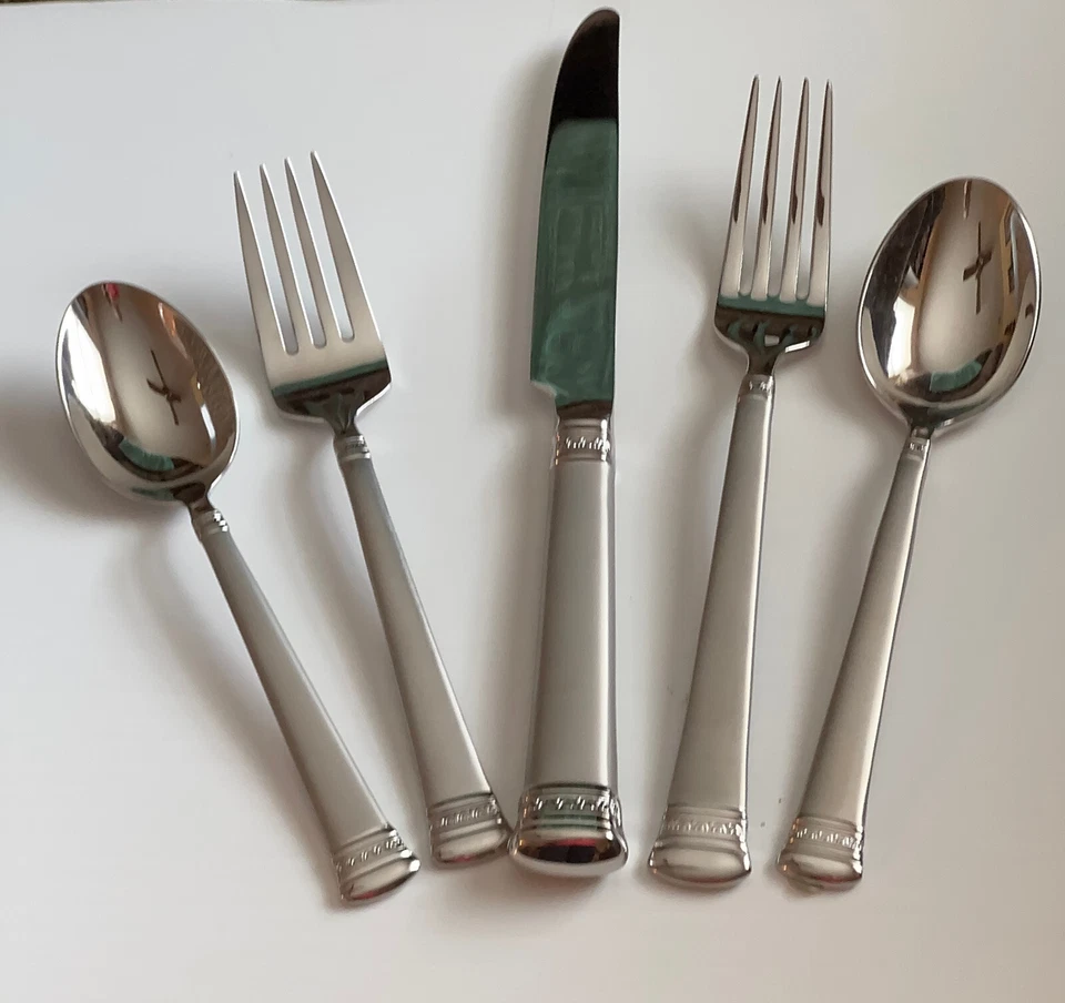 NUEVO Cubiertos Waterford Carina Mate Acero Inoxidable 18/10 ELIGE Tú eliges la Pieza Foto 1 de 1