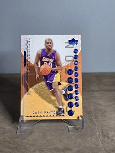 2003-04 Upper Deck Triple Dimensions Gary Payton Los Angeles Lakers 38 HOF NM-MT - Bild 1 von 2