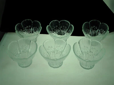 6 Dessert Glas-Schalen Pressglas Dessertglas Eisstruktur Blütenform Eisschale - Bild 1 von 4