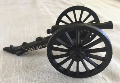 Canhão em miniatura, “Old Abe”, vulcão Califórnia - Imagem 1 de 4