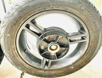 CAN-AM SPYDER RS OEM REAR WHEEL & TIRE 225/50R15 2008-2009 SPYDER  Foto 1 de 4