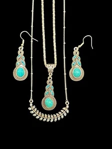 Southwest Faux Turquoise Jewelry 3 PC Lot Necklaces Earrings #3-#F-3 - Picture 1 of 4
