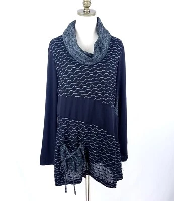 Suéter túnica cuello capucha imagen espejo talla L negro ondas geométricas bolsillo Foto 1 de 4