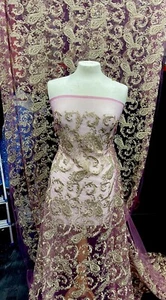 1 m rosa/gold Lurex bestickt Paisley Braut Spitze Stoff 58" breit - Bild 1 von 7