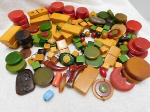 42 OUNCES OF BAKELITE ASSORTED PIECES AND COLORS VINTAGE