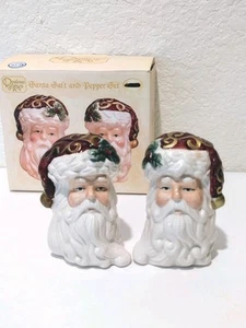 Cracker Barrel Christmas Salt And Pepper Shakers Santa Old World Opulence - Picture 1 of 8
