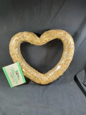 Forma de corona de paja en forma de corazón, 12x12, corona de corazón, forma de corona nueva, artesanía Foto 1 de 3