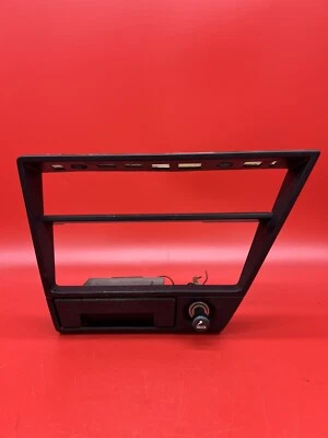 Nissan 300Zx Z31 1984-1987 radio y bisel de aire acondicionado con cenicero y encendedor Foto 1 de 4