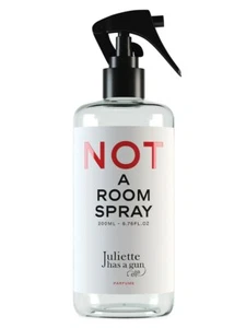 JULIETTE HAS A GUN Perfume * NOT A ROOM SPRAY * 6.76 oz / 200ml - Picture 1 of 3