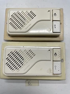 Coppia due pezzi URMET citofono nuovo vivavoce a parete DUO 752/23 Rif 6 - Foto 1 di 3