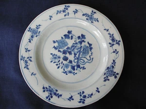 ANCIENNE ASSIETTE BLANC BLEU - COMPAGNIE DES INDES XVIIIème - CHINESE EXPORT BE - Imagen 1 de 7