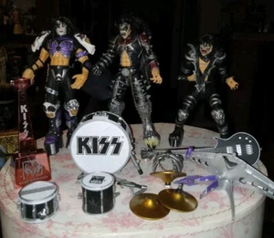 Figurine vintage KISS Band Mcfarlane Toys sfuse-non complete-1998-batteria-chitarra - Foto 1 di 11