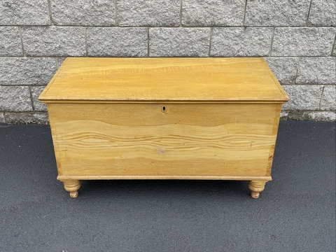 Antique Grain Painted Blanket Chest 24” X 44” X 21 1/2” Cover