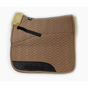 Lammfell Schabracke Fa. Engel camel/camel "Angebot" Dressur & VSS - Bild 1 von 2