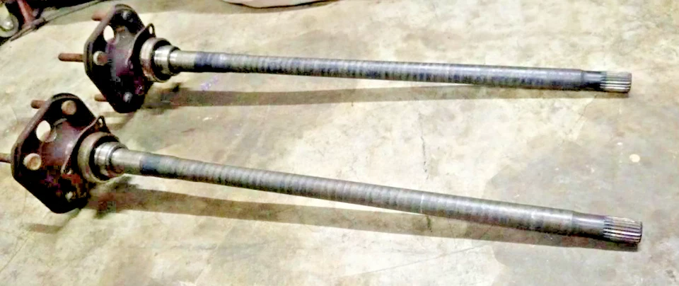 TOYOTA Starlet KP60/61 81-84 Rear Axle Drive Shaft Right & Left (Pair) - Image 1 of 4