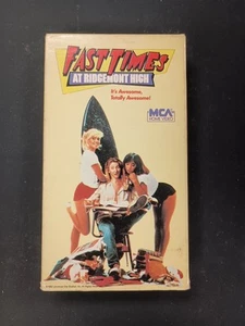 Fast Times At Ridgemont High (VHS 1982, 1987 MCA Release) - Picture 1 of 2