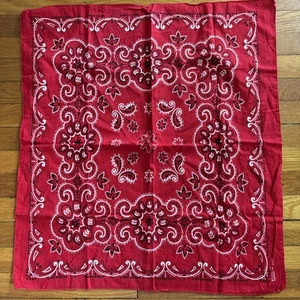 Bandana elefante rosso vintage colore veloce tronco su punti paisley - Foto 1 di 6