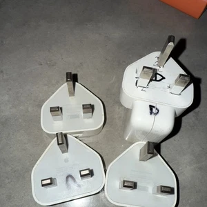 X4 USB MAINS CHARGER PLUGS – all GENUINE APPLE A1399 – USED – value All 4 £10 - Picture 1 of 2