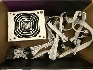 Cooler Master V SFX Gold MPY-7501-SFHAGV 750W Power Supply - (MPY7501SFHAGVWU) - Afbeelding 1 van 2