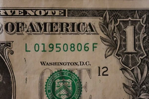 [AUG 6, 1950] $1 ONE DOLLAR  BIRTHDAY/ANNIVERSARY NOTE.  SN # L 01950806 F - Picture 1 of 3