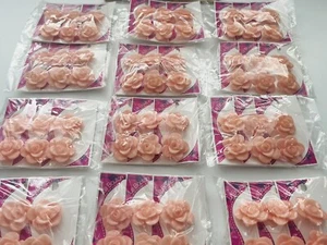 ¡36 tarjetas! 72 Botones Novedad Rosa Claro Blumenthal Lansing Artesanías de Costura - Imagen 1 de 7